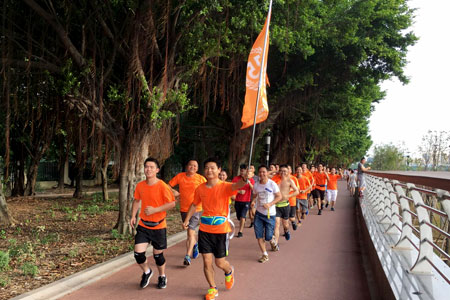 夏日运动会 预祝j9国际集团十五岁生日快乐！