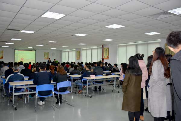 j9国际集团为不幸发生车祸员工举行捐助倡议活动